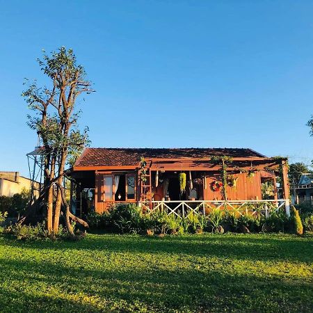 Dugiang Homestay 부온마투옷 외부 사진