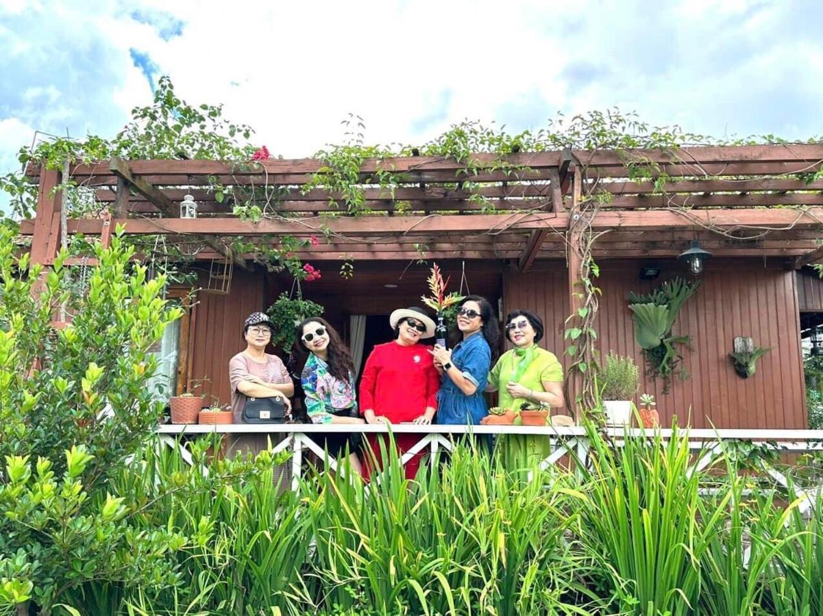 Dugiang Homestay 부온마투옷 외부 사진