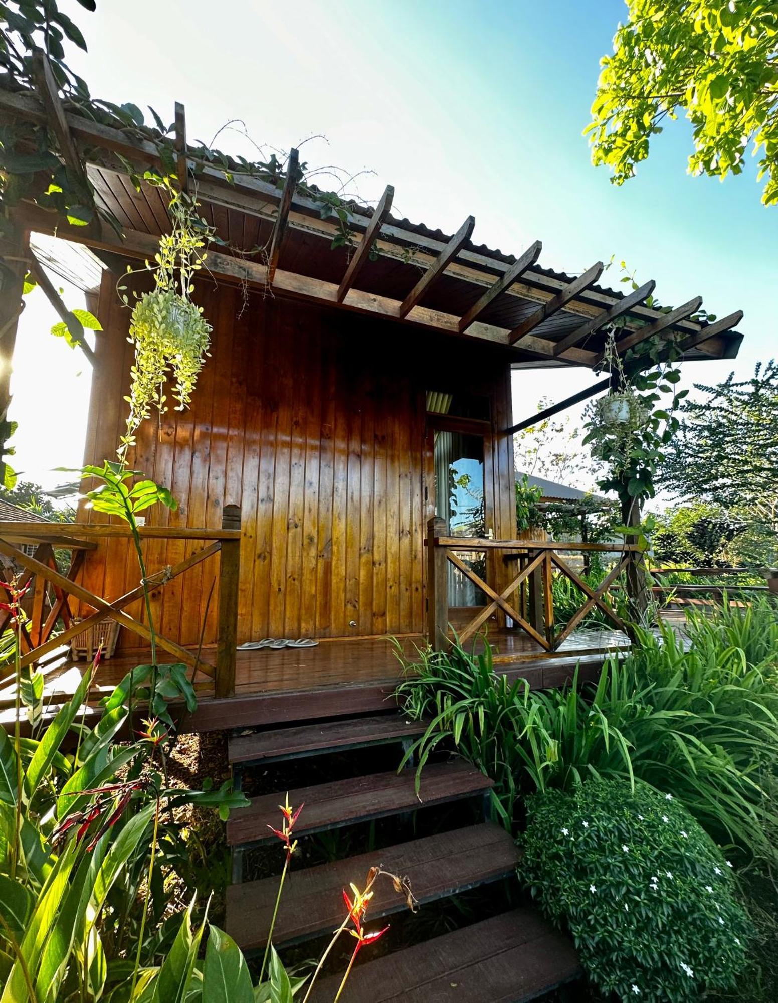 Dugiang Homestay 부온마투옷 외부 사진