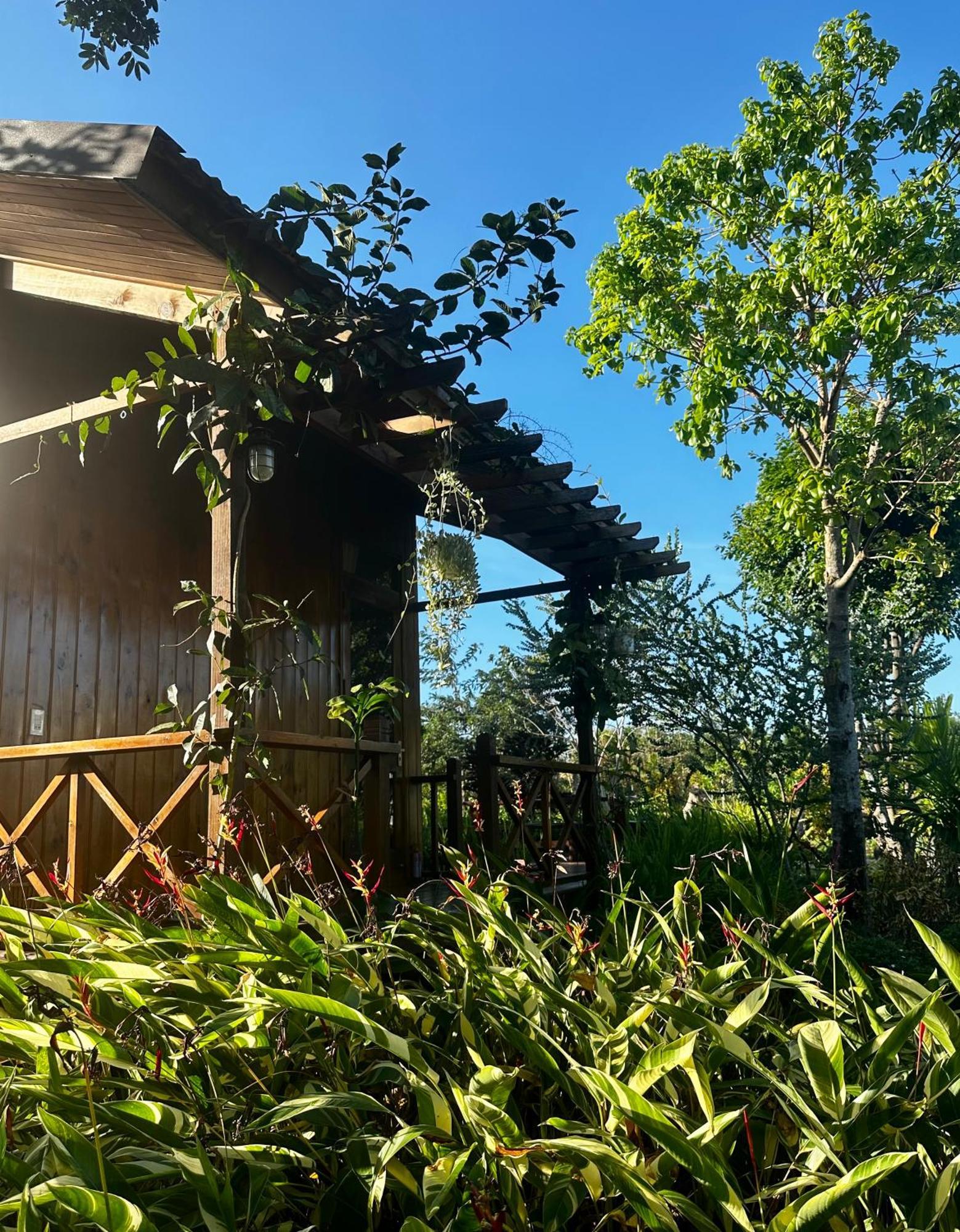 Dugiang Homestay 부온마투옷 외부 사진